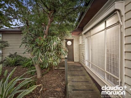 38 Tassell Street, Hadfield - Image 1