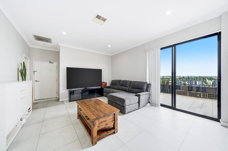 8a/14-16 Burraneer Bay Road, Cronulla, Canley Heights - Thumbnail 3
