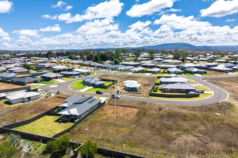 20 Colin Crescent, Armidale, Armidale - Thumbnail 3