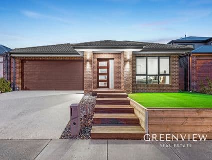 28 Wheelers Park Drive, Cranbourne North - Image 1