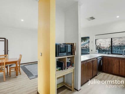 404, Edgewater - Thumbnail 8