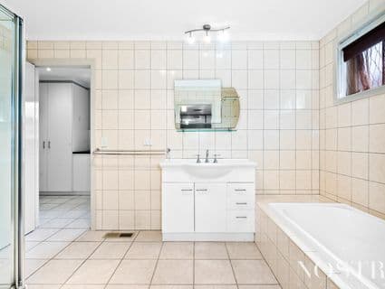 404, Thomastown - Thumbnail 2