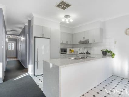 404, South Morang - Thumbnail 2