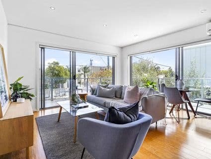 404, St Kilda East - Thumbnail 2
