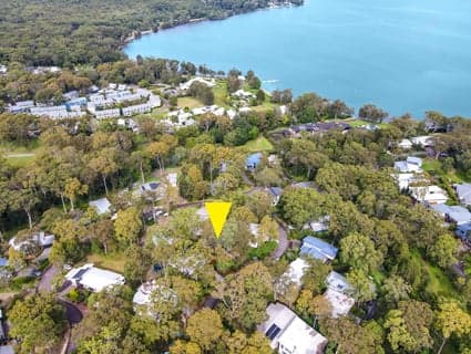 404, Murrays Beach - Thumbnail 2