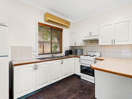 37 Henry Parry Drive, East Gosford - Thumbnail 5