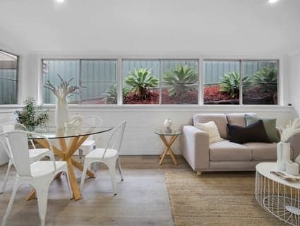 13 Thompson Street, Marks Point - Thumbnail 2