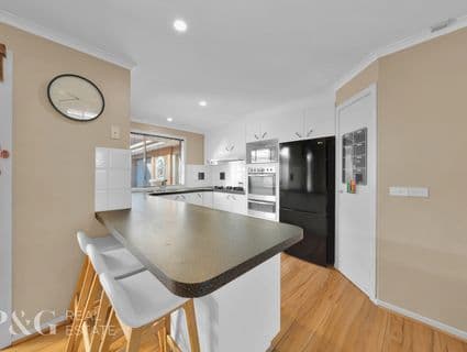 9 Diamond Court, Narre Warren North - Thumbnail 6