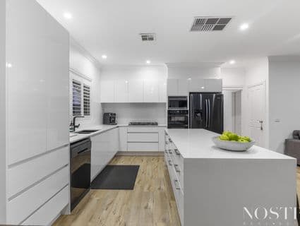 1/4 Callan COURT, Mill Park - Thumbnail 4