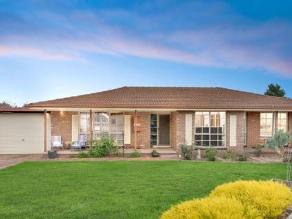 39 Carlisle Street, Craigieburn - Image 1