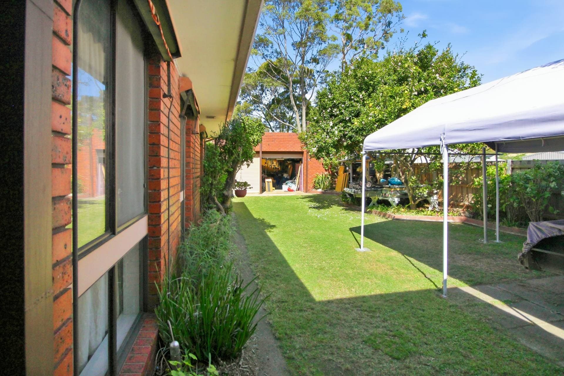 SPACIOUS, SOLID & PACKED WITH POTENTIAL ON 992m², Paynesville
    7 Rex Street VIC, Paynesville 7 Rex Street - Thumbnail 3