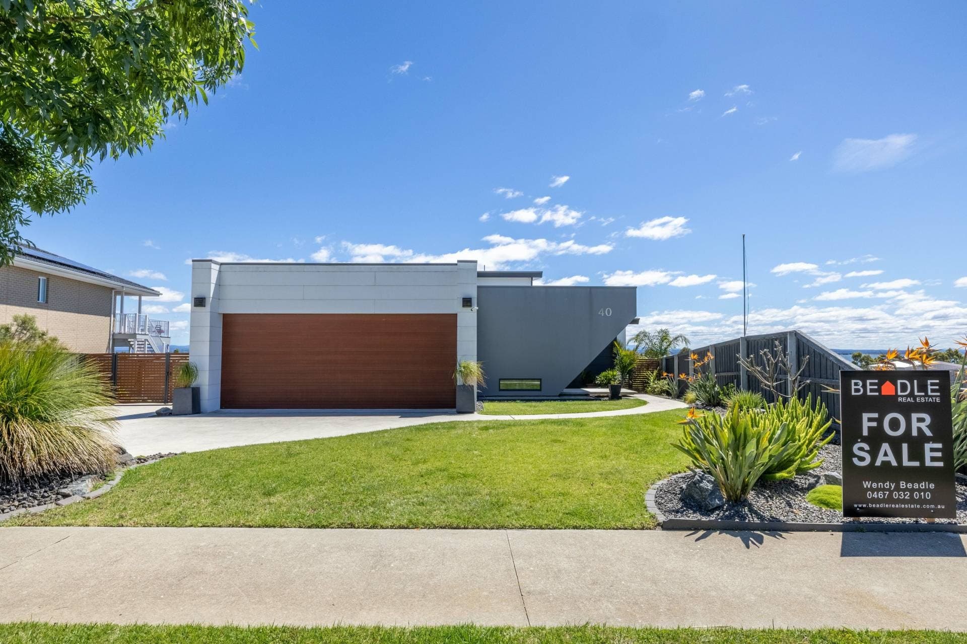 ARCHITECT-DESIGNED MASTERPIECE, Paynesville
    40 Eagle Bay Tce VIC, Paynesville 40 Eagle Bay Tce - Thumbnail 5