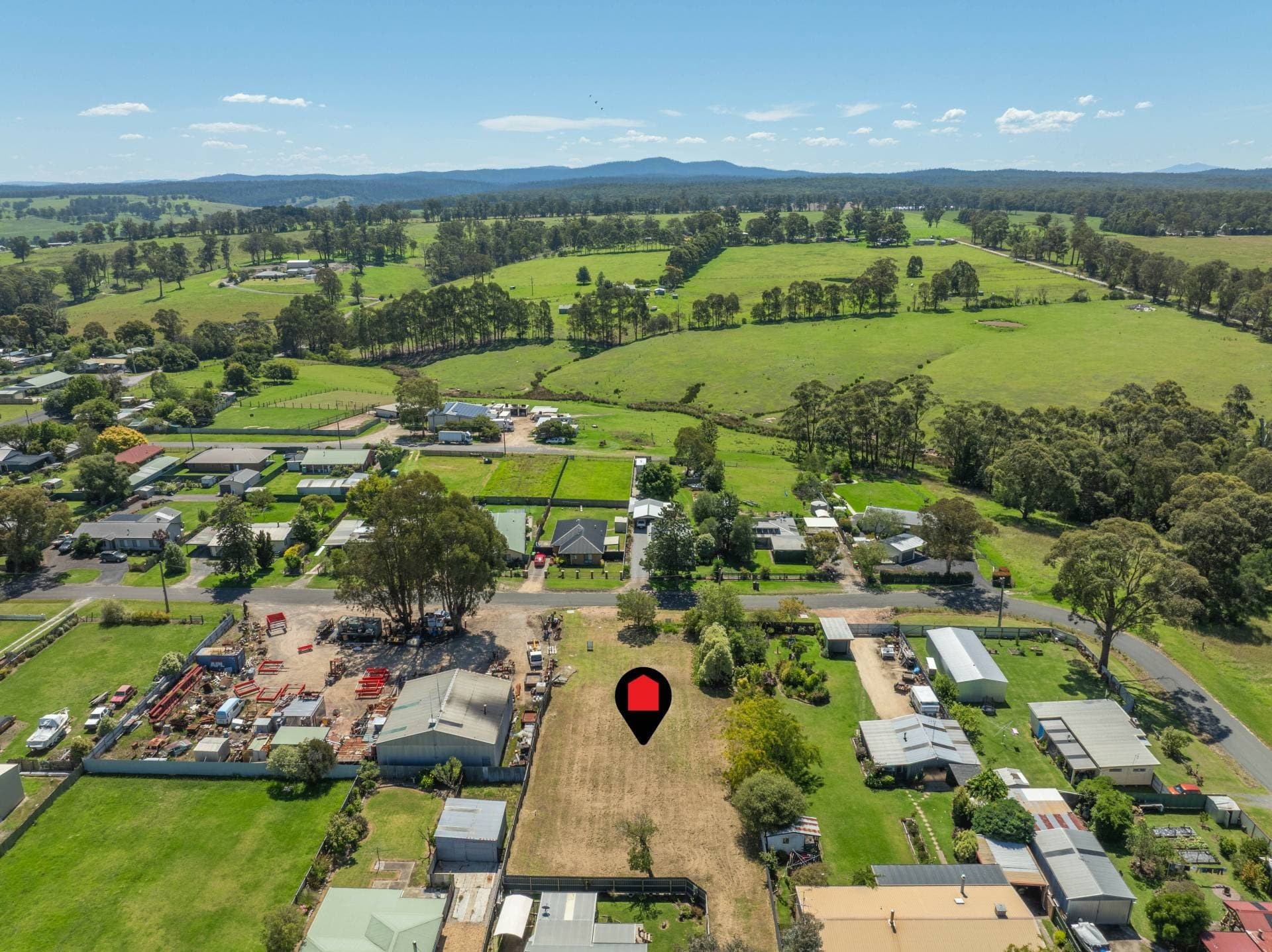 READY TO BUILD YOUR DREAM HOME, Orbost
    44 Mawson St VIC, Orbost 44 Mawson St - Thumbnail 2