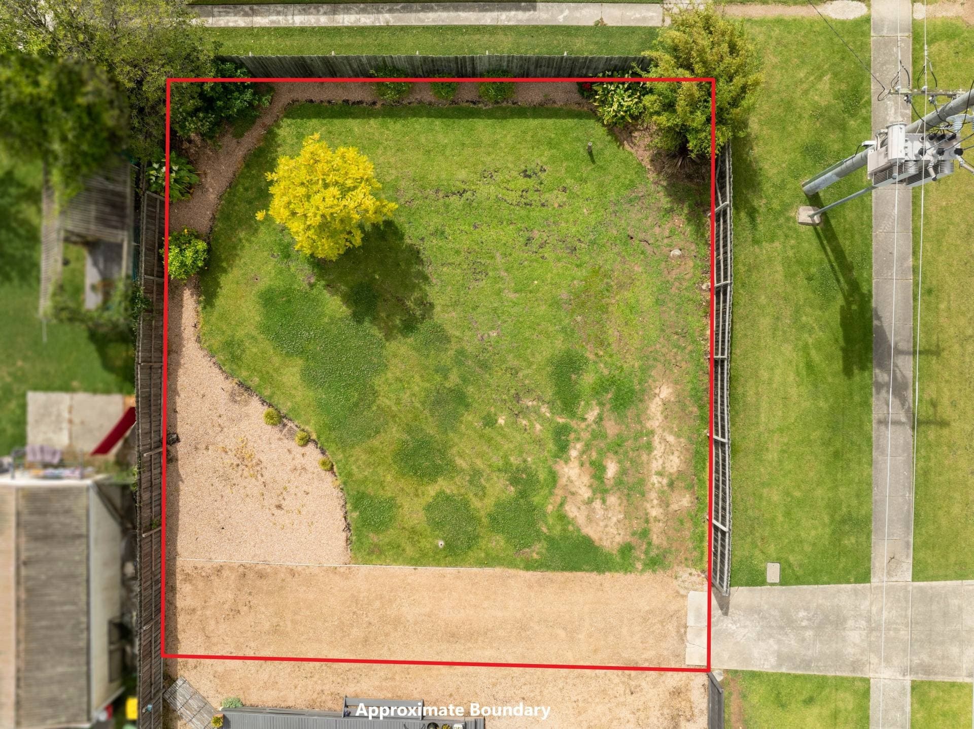 PRIME CORNER BLOCK IN THE HEART OF BAIRNSDALE, Bairnsdale
    38 Ross St VIC, Bairnsdale 38 Ross St - Thumbnail 4