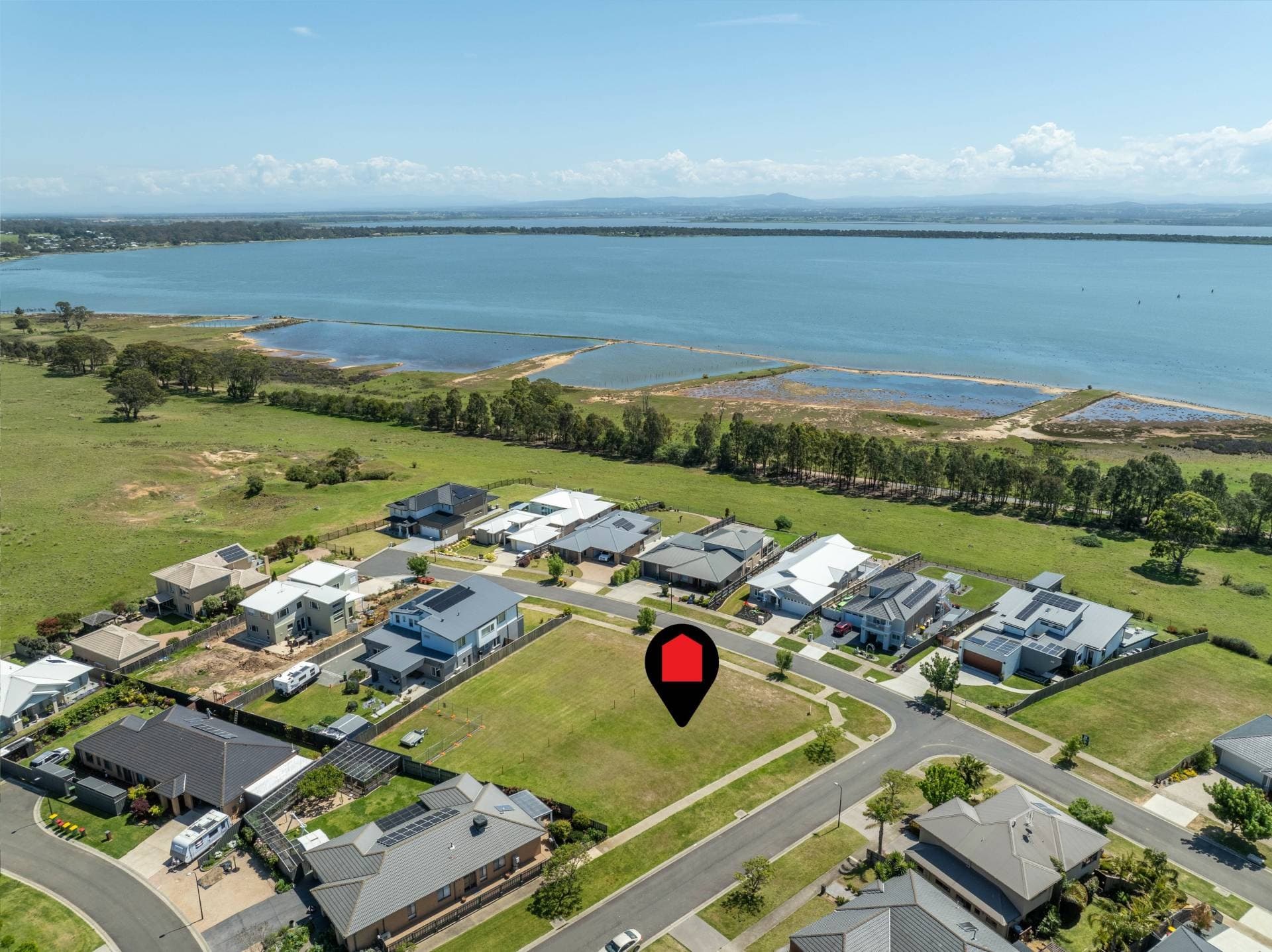 YOUR DREAM HOME STARTS HERE - PRIME CORNER BLOCK WITH SPECTACULAR VIEWS, Paynesville
39 Eagle Bay Tce VIC, Paynesville 39 Eagle Bay Tce - Image 1