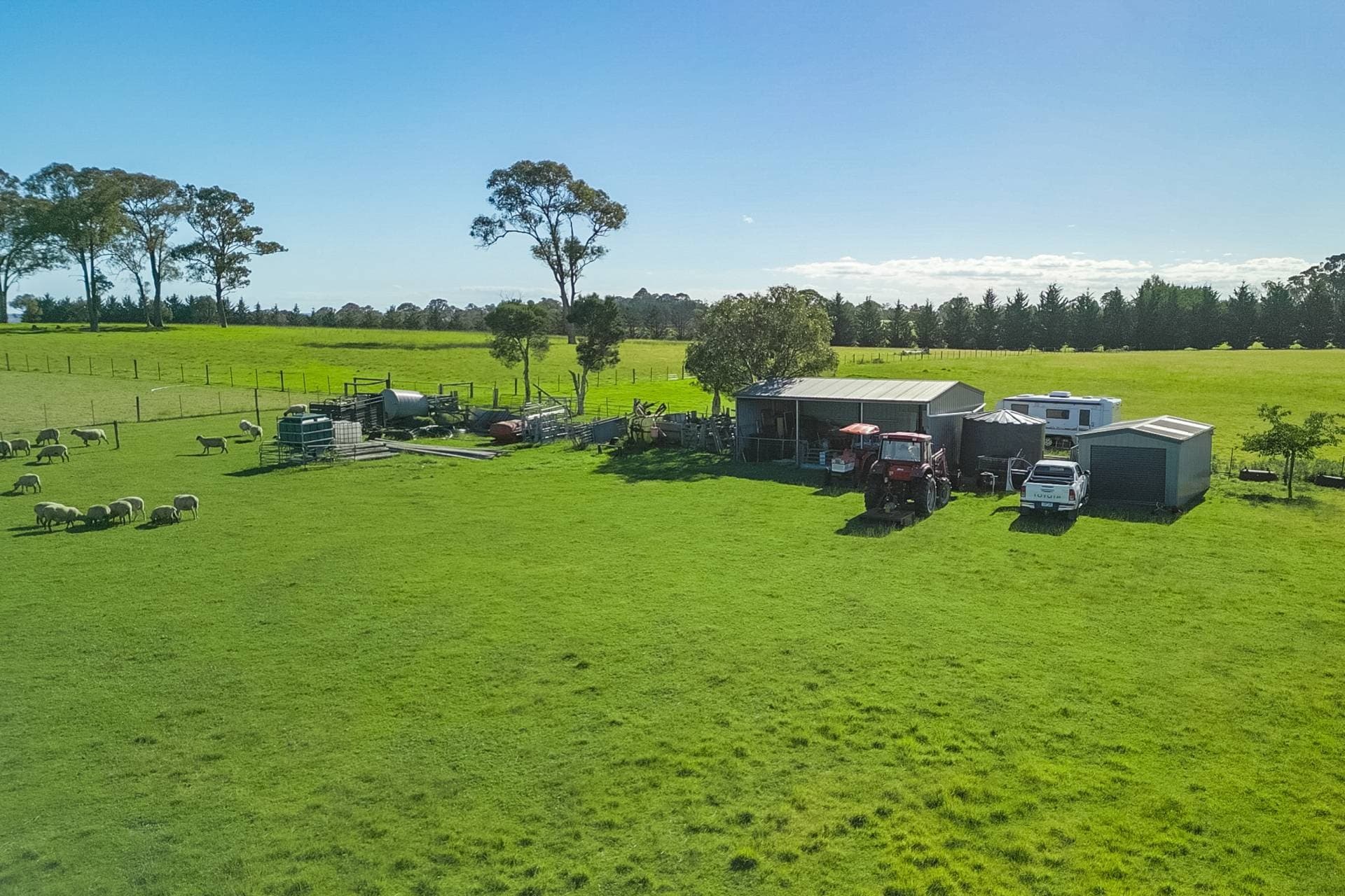 SPECTCULAR UNDULATING LAND, Nicholson
    500 Olivers Rd VIC, Nicholson 500 Olivers Rd - Thumbnail 2
