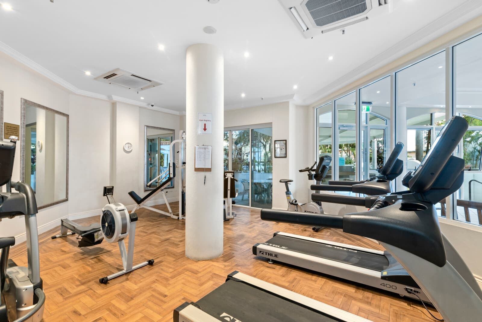 1055/2623-2633 Gold Coast Highway Broadbeach QLD 4218, Broadbeach - Thumbnail 5