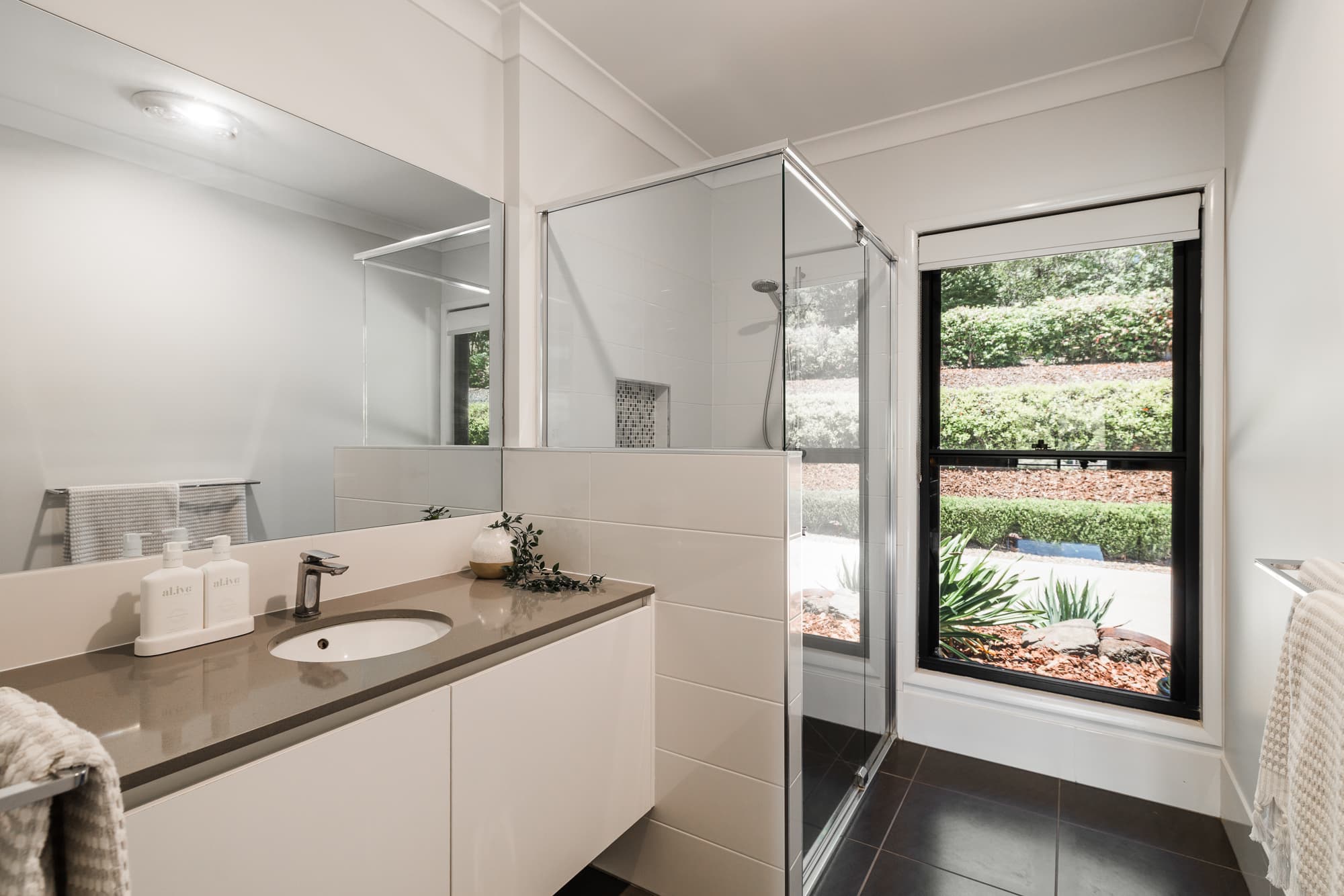 10A Murphys Creek Road, Blue Mountain Heights - Image 1