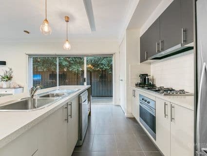 11 Lewisham Place, Craigieburn - Thumbnail 8