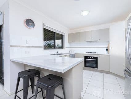 42 Woodgrove Boulevard, Beerwah - Thumbnail 2