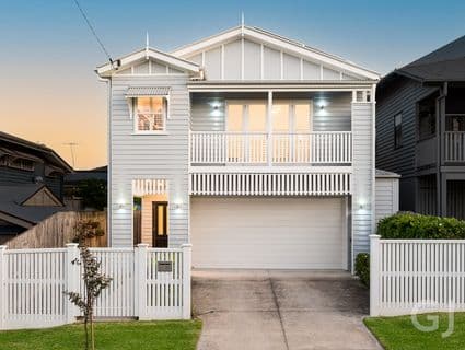 32 Armentieres Street, Kedron - Image 1