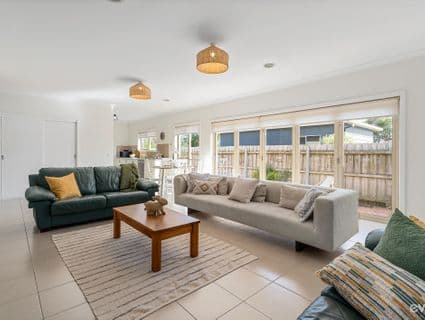 20A Nixon Street, Rosebud - Image 1