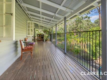 404, Glass House Mountains - Thumbnail 5