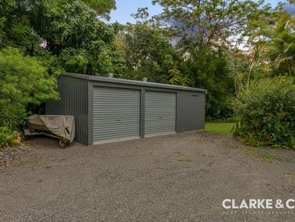 404, Glass House Mountains - Thumbnail 8