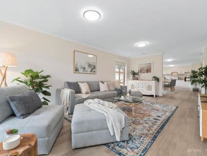 404, Pakenham - Image 1