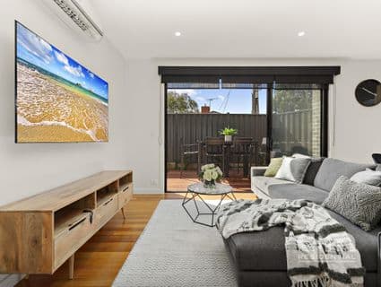 404, Glenroy - Thumbnail 2