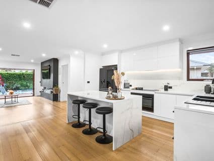 12 Allnutt Court, Cheltenham - Thumbnail 4