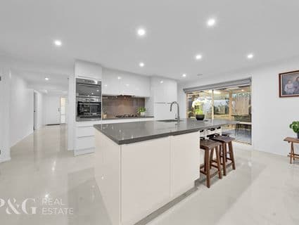 10 Merriwee Grove, Narre Warren South - Thumbnail 3