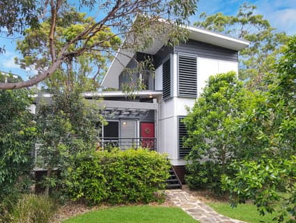 404, Murrays Beach - Image 1