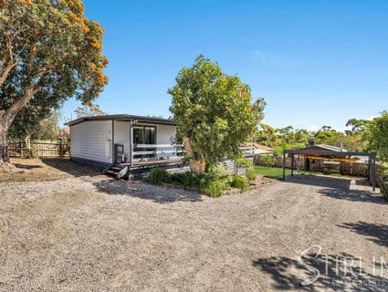 5 Dotterel Close, Blind Bight - Image 1