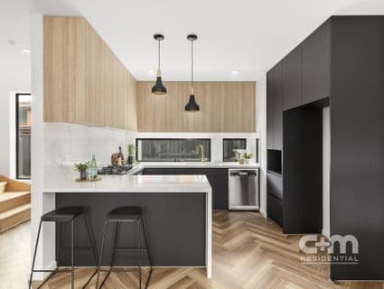 3/20 Quick Street, Pascoe Vale - Image 1