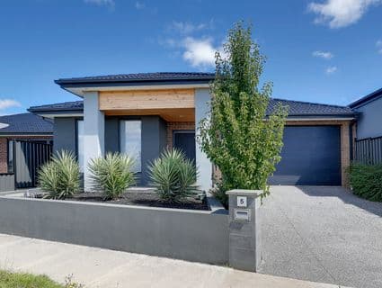 5 Juscelina Drive, Craigieburn - Thumbnail 2