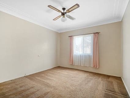 7 Vista Parade, Belmont - Thumbnail 3