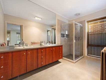 11 Glenmaggie Place, Manor Lakes - Thumbnail 5