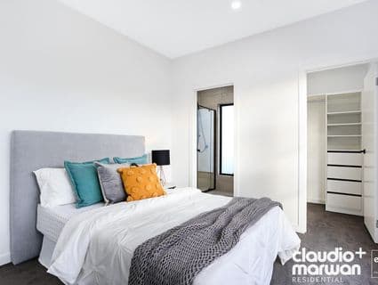 404, Oak Park - Thumbnail 8