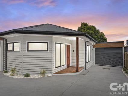 2/67 View Street, Glenroy - Image 1
