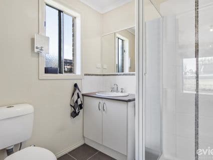 123 Sandalwood Drive, Pakenham - Thumbnail 7