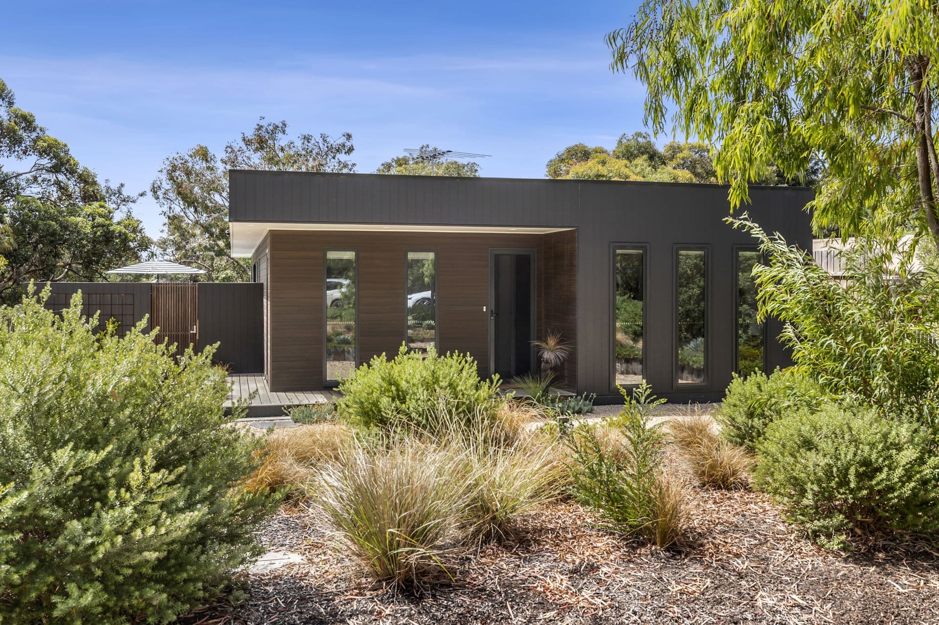 10 Baker Street, Anglesea - Thumbnail 2
