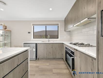 18 Leveque Loop, Craigieburn - Thumbnail 8