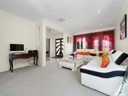 6 Grovedale Way, Manor Lakes - Thumbnail 5