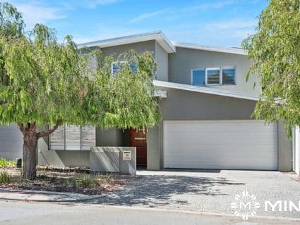 404, City Beach - Image 1