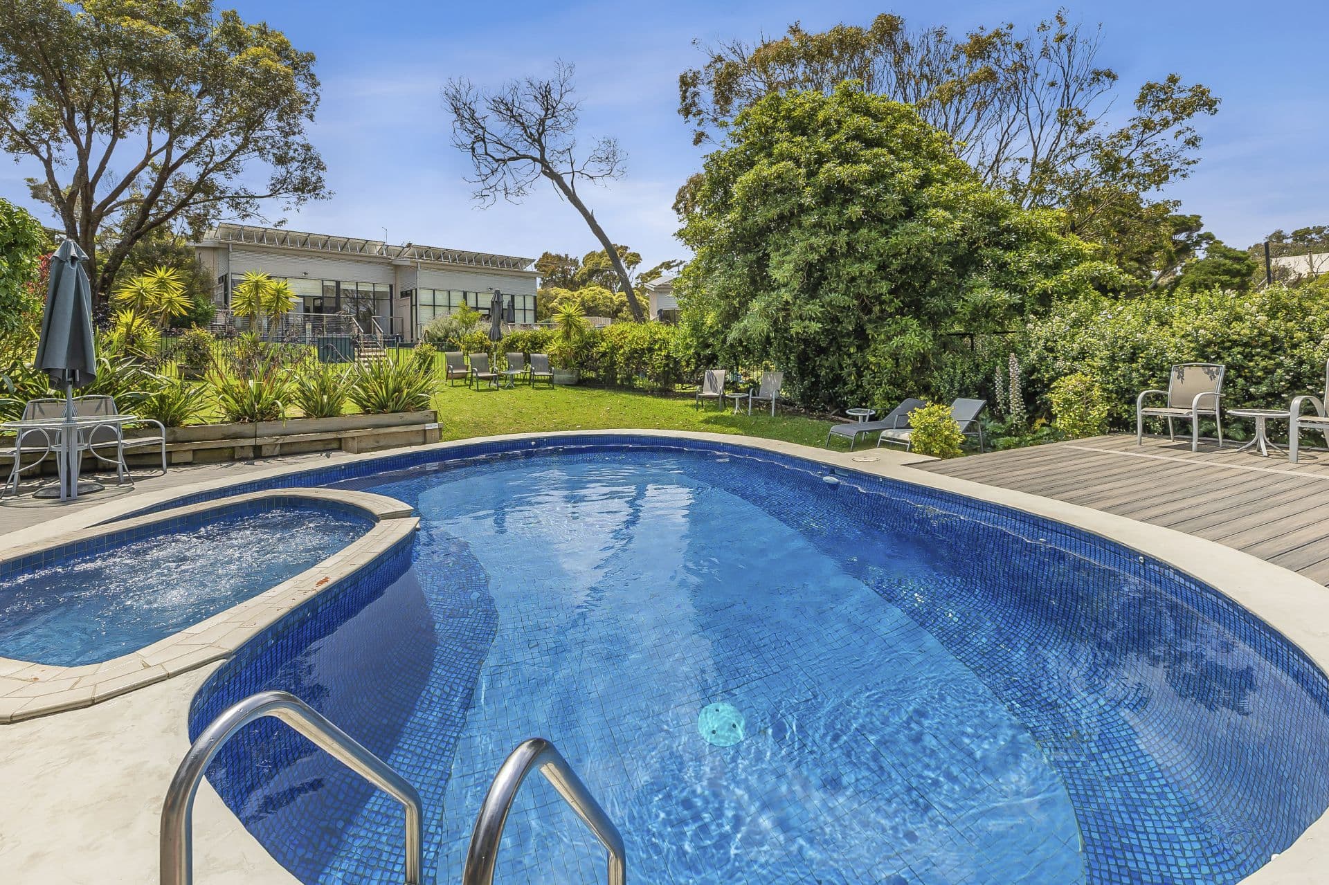6/2-4 Barton Court, Aireys Inlet - Thumbnail 2