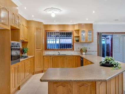 20 Woodside Way, Roxburgh Park - Thumbnail 8