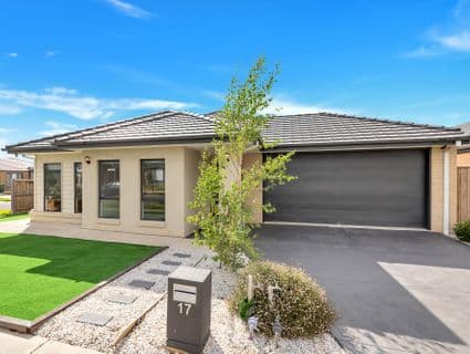 17 Loganberry Road, Manor Lakes - Thumbnail 2