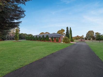 30-32 Cross Road, Devon Meadows - Image 1