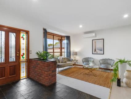 28 Loyola Road, Werribee - Thumbnail 4